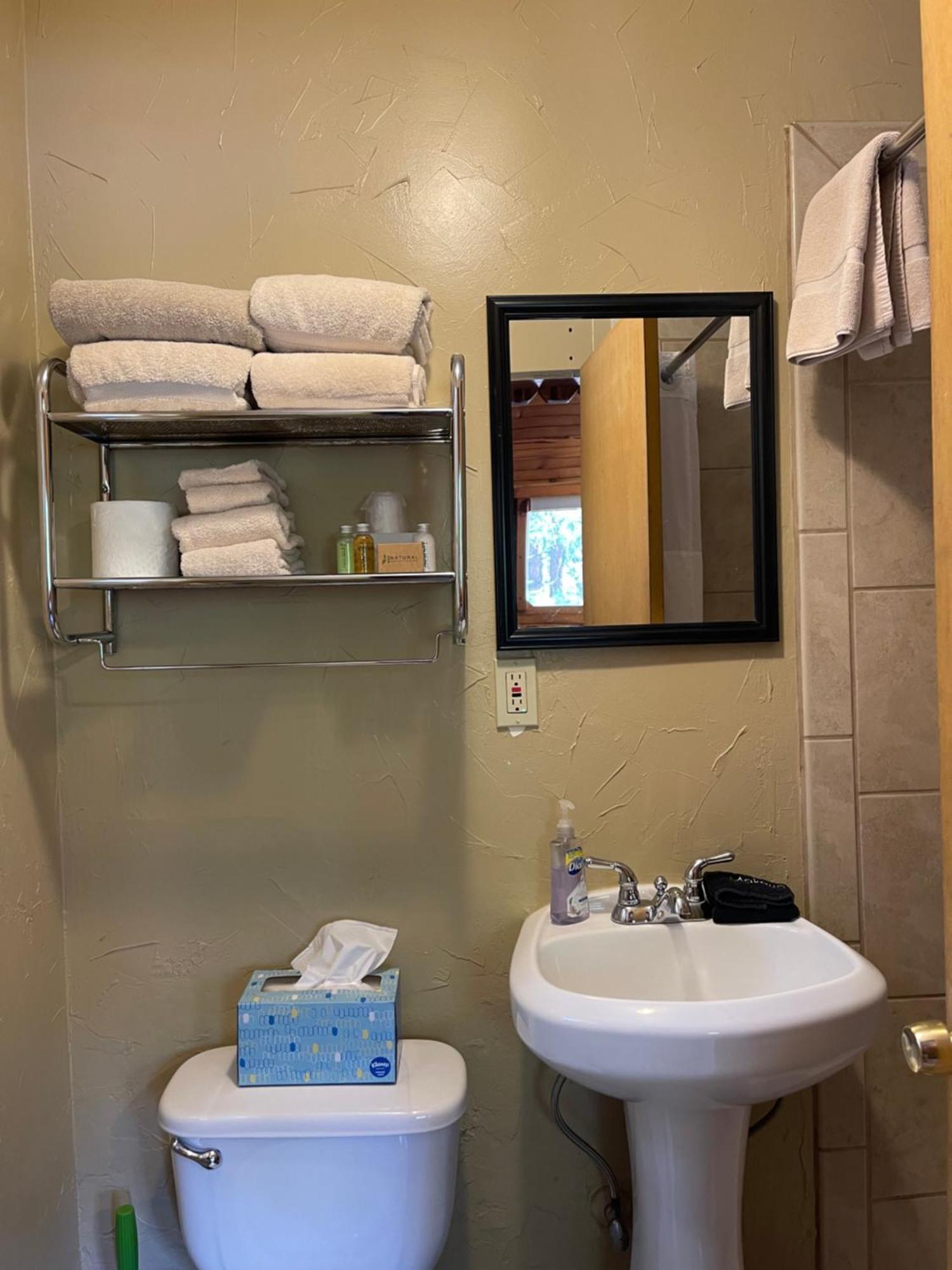 Sierra Sky Lodge Sloat Bagian luar foto