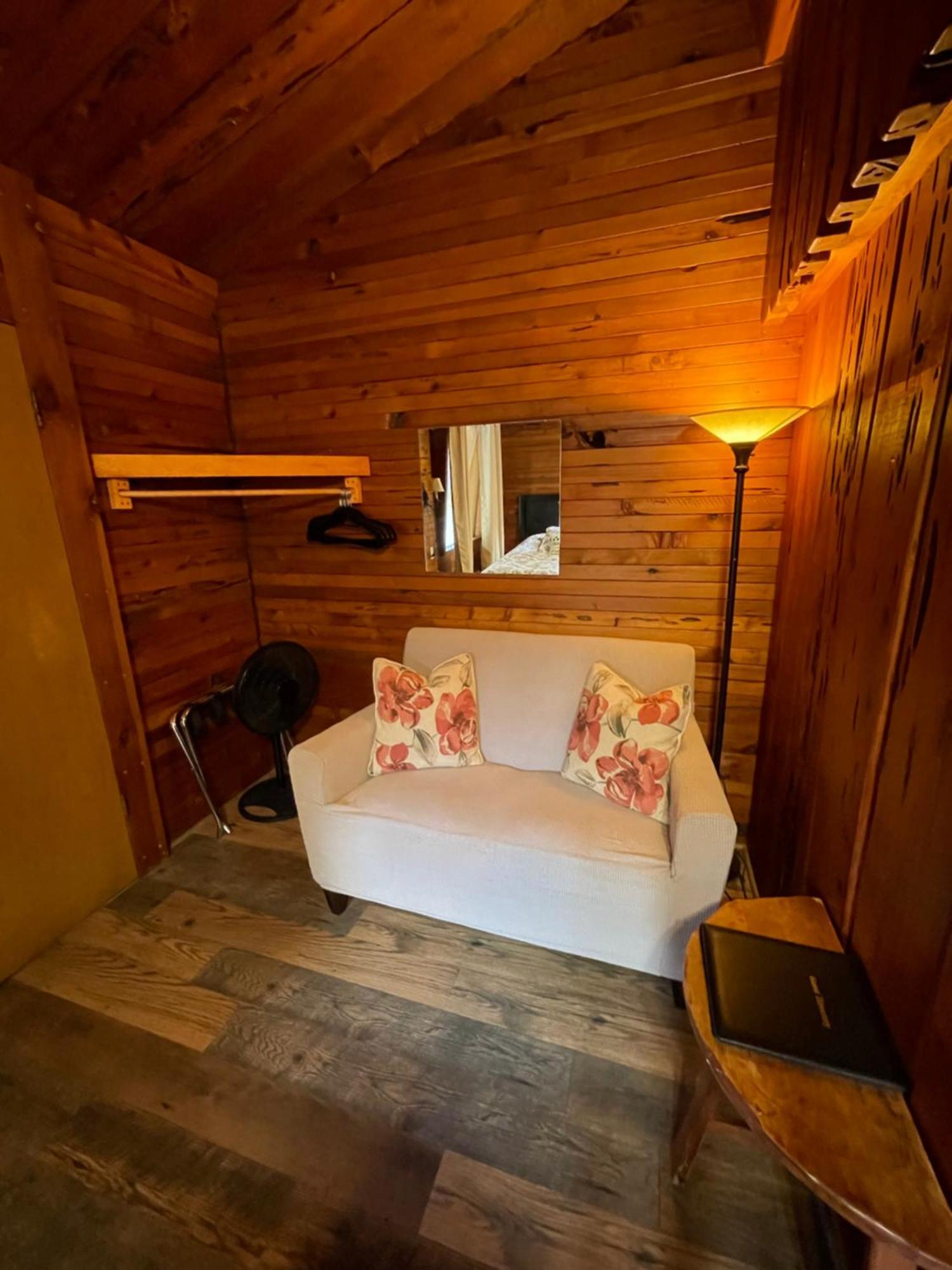 Sierra Sky Lodge Sloat Bagian luar foto